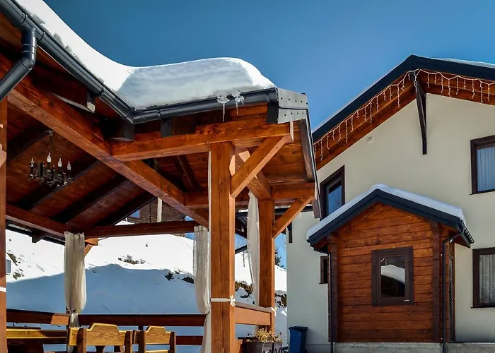 Chalet-tiara